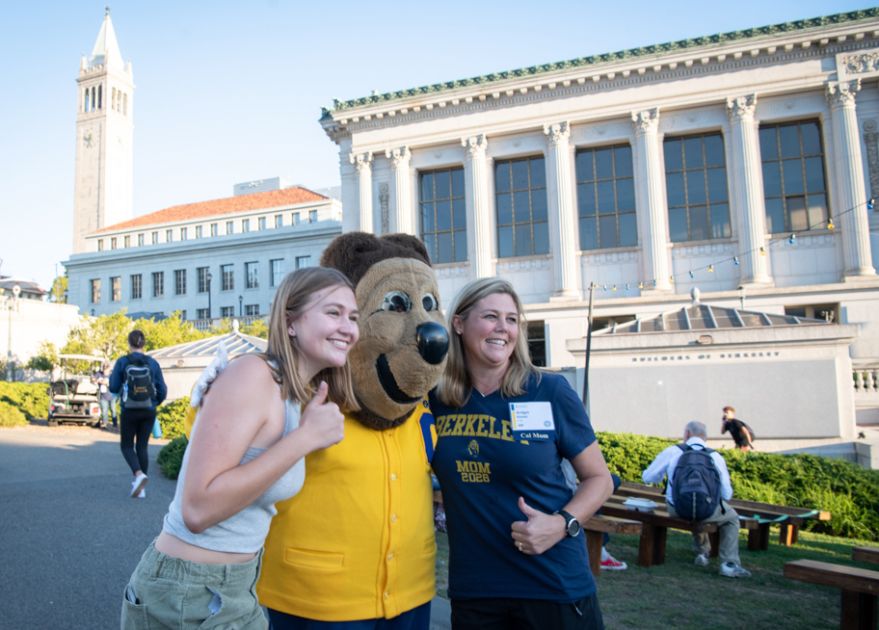 Trivia, books, and bears: 5 things to do for Cal Week 2023 | UC