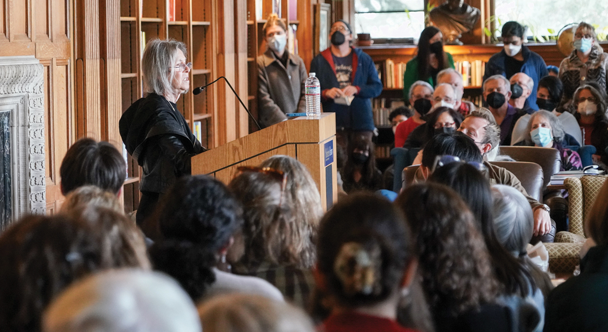 Gluck reads poetry to audience in Morrison Library