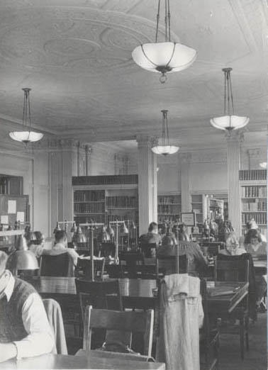 photograph: Reading room 1950s, view toward entrance